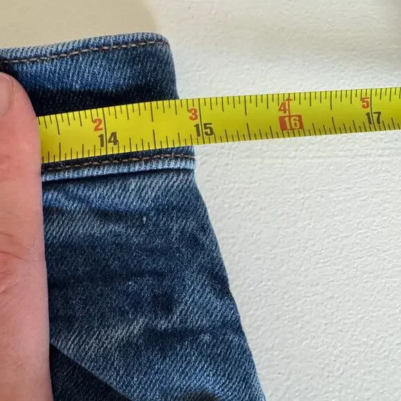 Abercrombie and Fitch Long 70s Flare Vintage High Rise Jean Medium Wash Size 28L - Picture 7 of 9